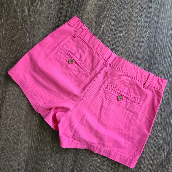 Gap Shorts - Picture 2 of 3